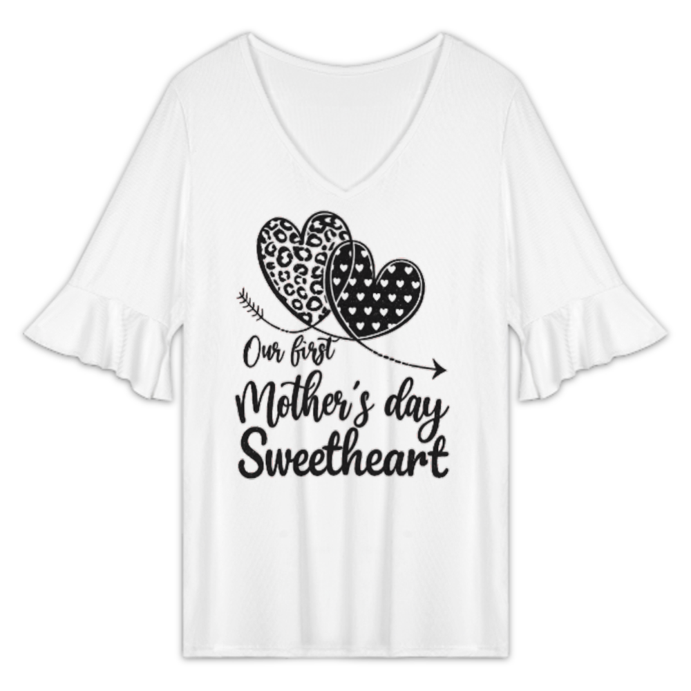 Our First Mother’s Day Sweetheart Graphic Tee, Cute Mom Life Shirt, Leopard Heart Motherhood Top, New Mom Gift, Minimalist Family Love Apparel(z603)