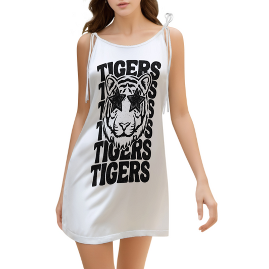 Retro Tiger Star Sunglasses Graphic Night Dress, Trendy Animal Print Lounge Dress, Bold Tiger Lover Sleepwear, Oversized Fashion Graphic Dress for Women(z587)