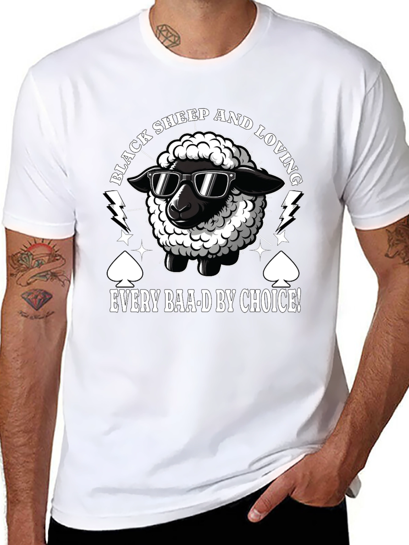 Black Sheep Loving Funny Graphic T-Shirt