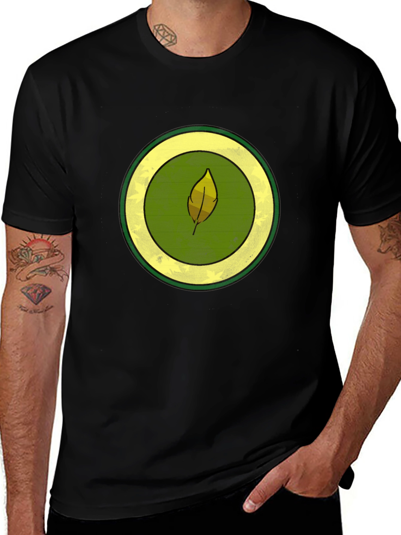 Leaf Circle Graphic Tee - Casual Black T-Shirt